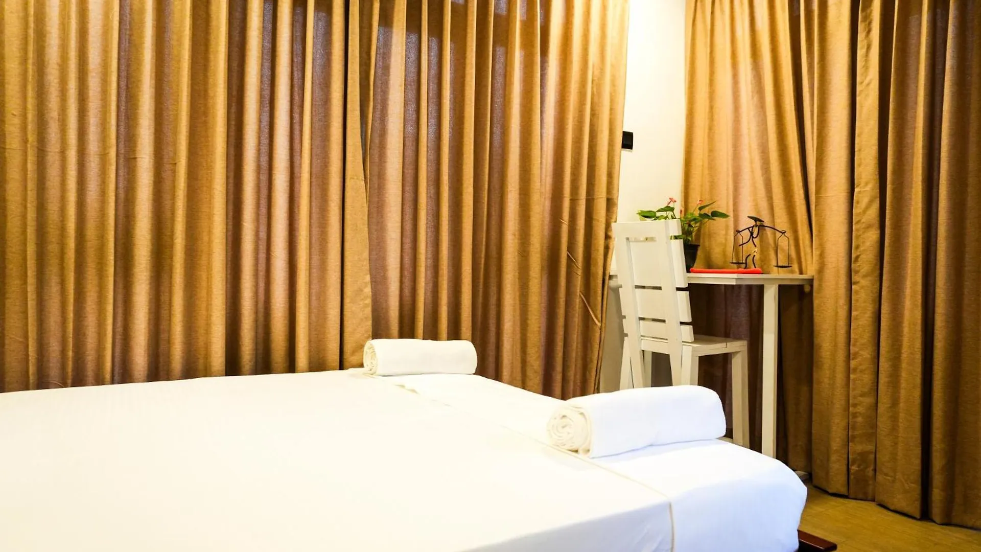 Kings Kandy Rooftop Hotel